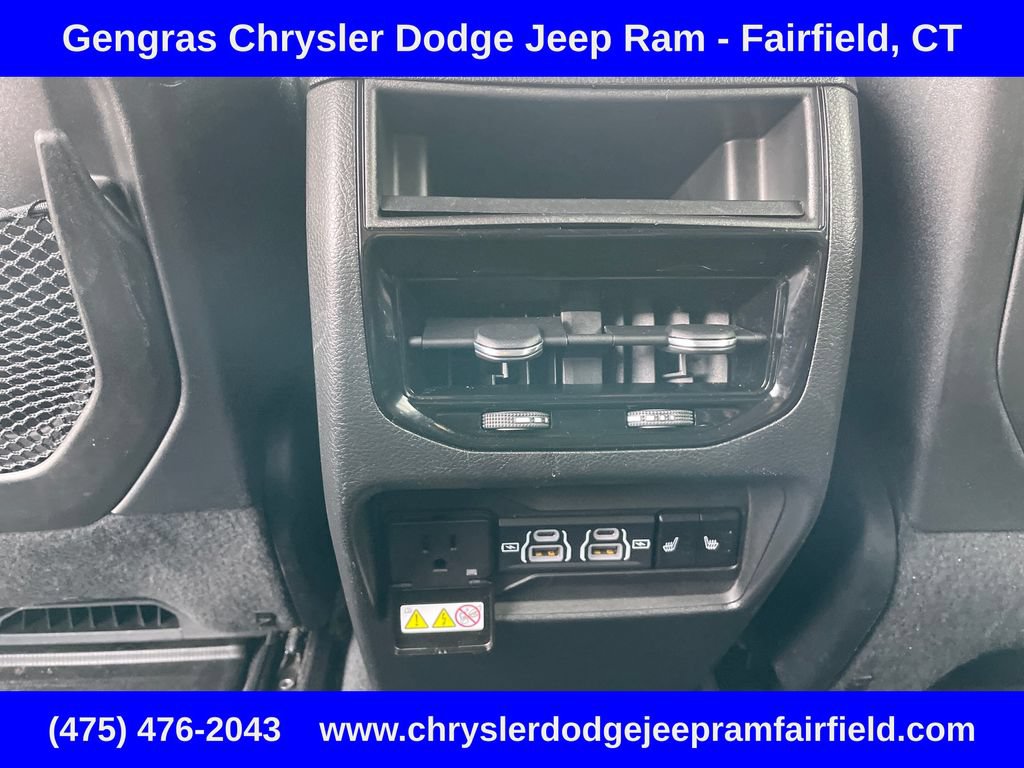 Certified 2023 Jeep Grand Cherokee Limited AWD/4WD image 34