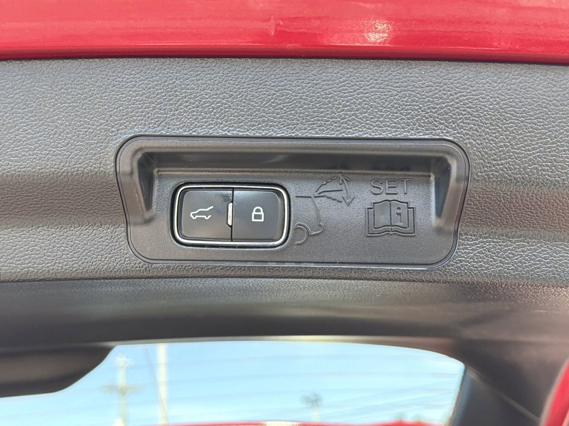 Certified 2023 Ford Explorer Limited w/ Equipment Group 301A image 25