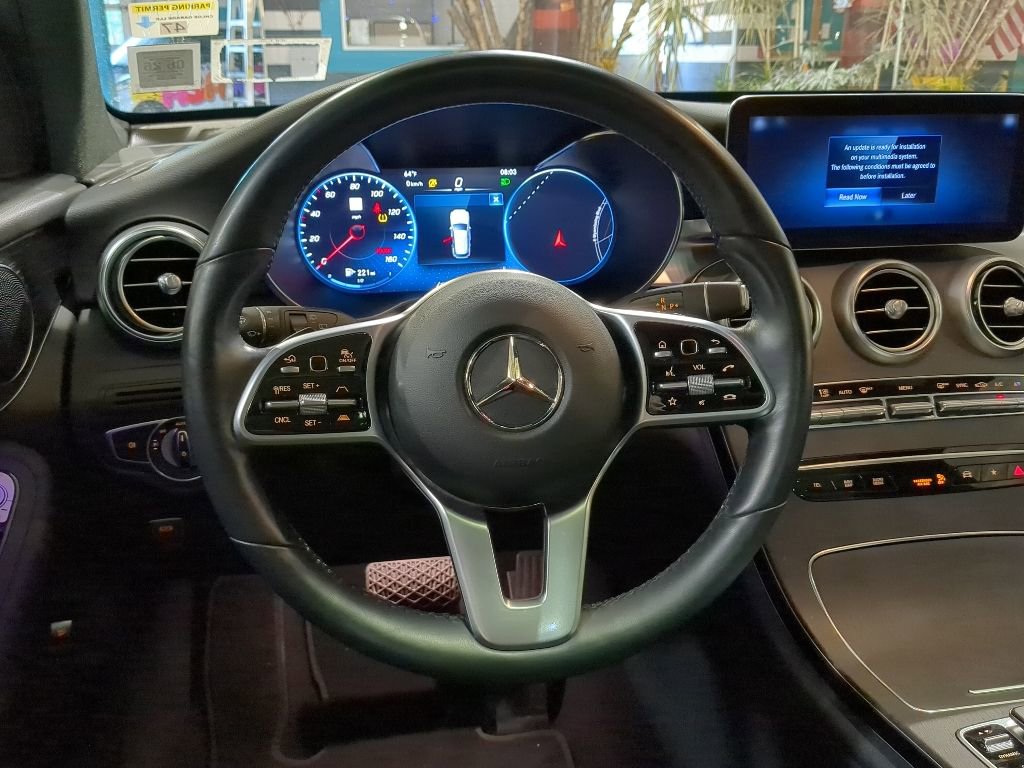 Used 2022 Mercedes-Benz GLC 300 4MATIC image 2