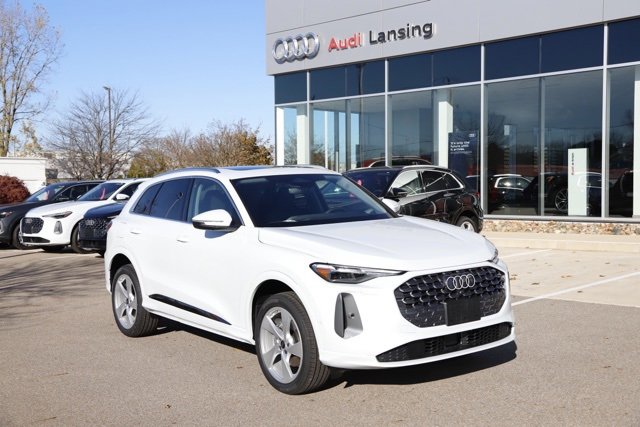 New 2025 Audi Q5 Premium Plus image 1