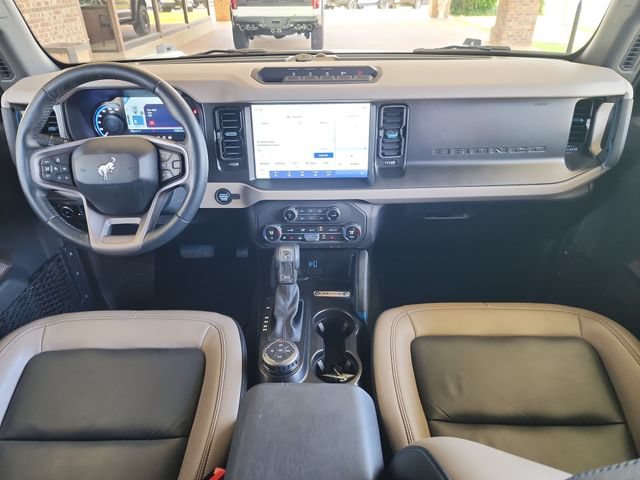 Used 2023 Ford Bronco Wildtrak AWD/4WD image 14