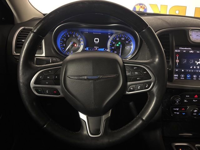 Used 2018 Chrysler 300 Limited w/ Safetytec Plus Group image 17