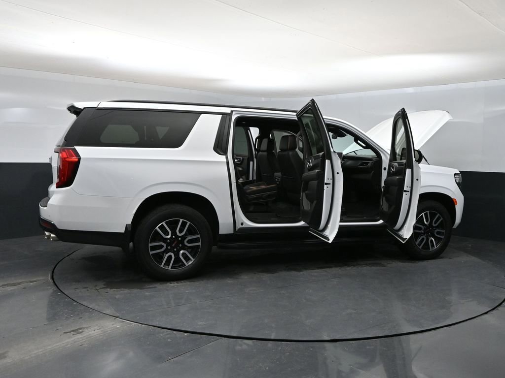 Used 2023 GMC Yukon XL AT4 AWD/4WD image 40