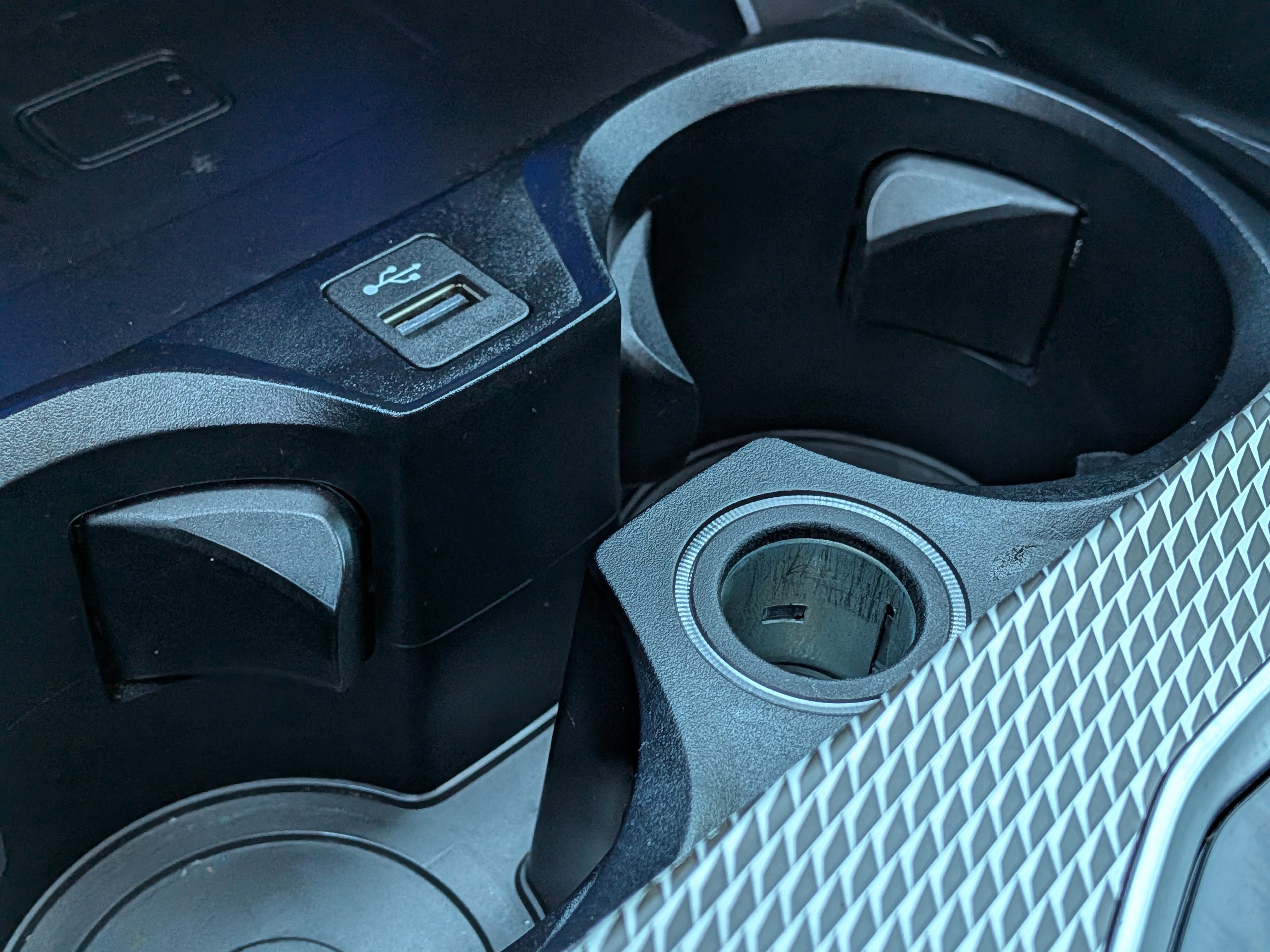 Used 2023 BMW 430i Coupe w/ M Sport Package image 29