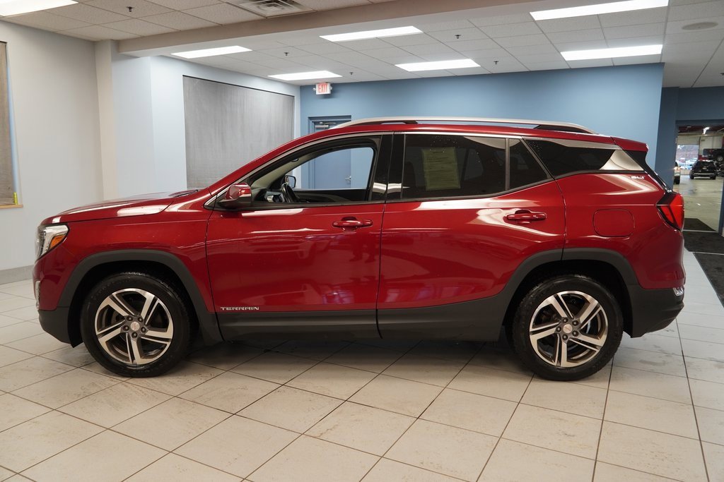 Used 2019 GMC Terrain SLT image 2