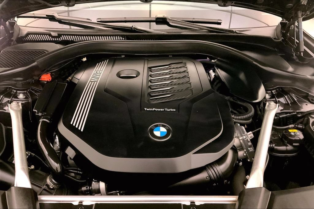 Used 2021 BMW 540i xDrive w/ Executive Package AWD/4WD image 9