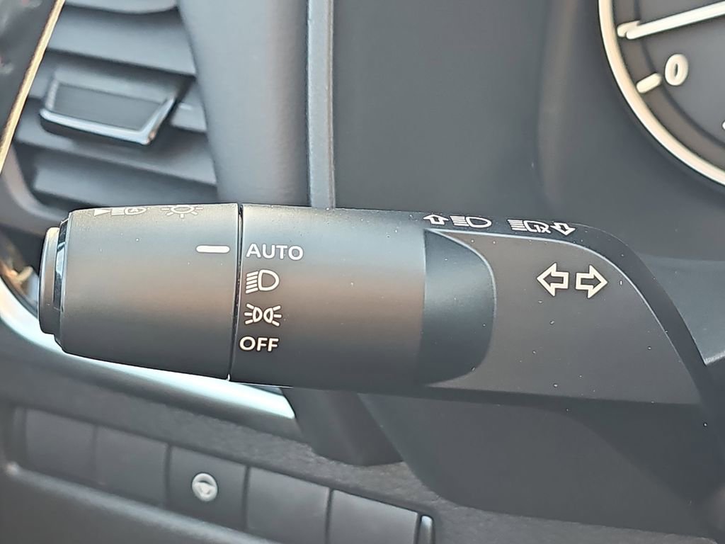 New 2026 Nissan Rogue SV AWD/4WD image 28