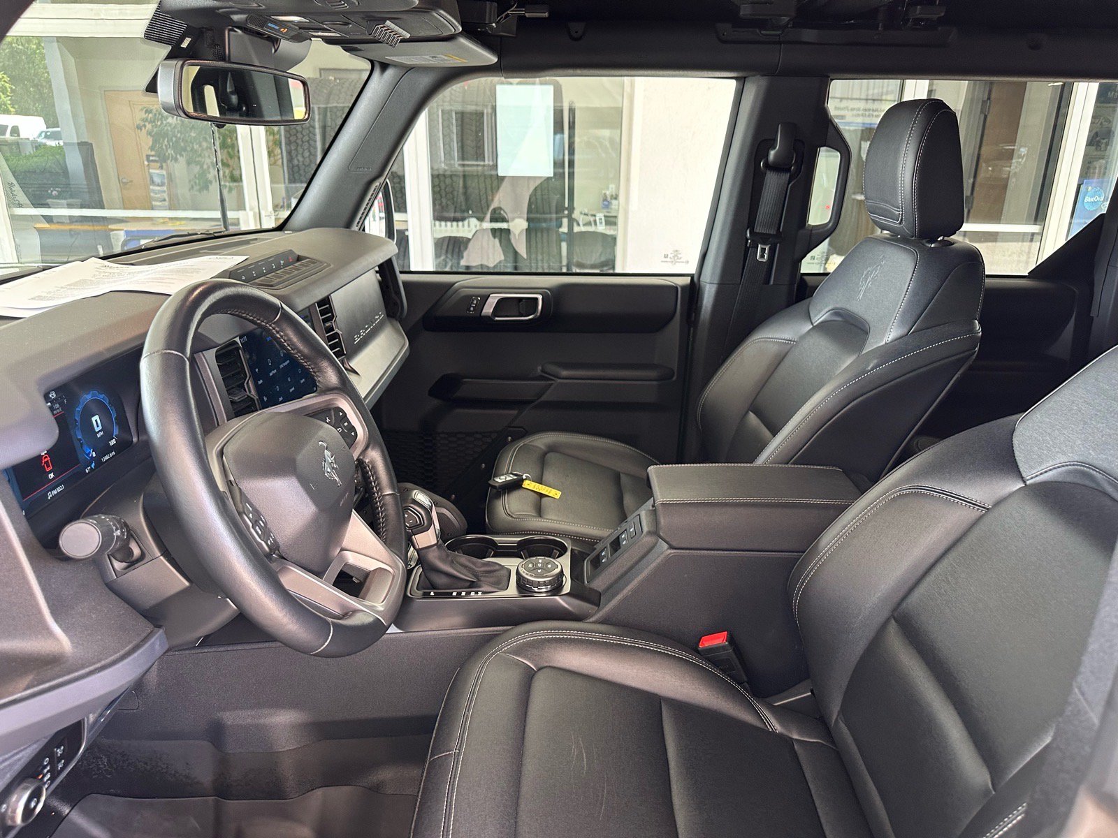 Certified 2025 Ford Bronco Badlands AWD/4WD image 17