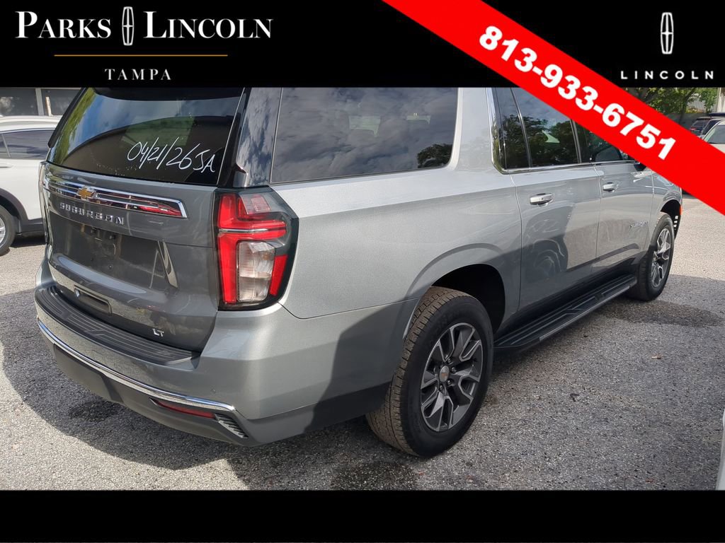 Used 2024 Chevrolet Suburban LT w/ Luxury Package RWD image 10