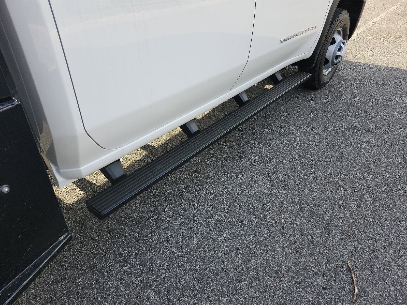 New 2026 GMC Sierra 3500 Pro w/ Convenience Package image 7