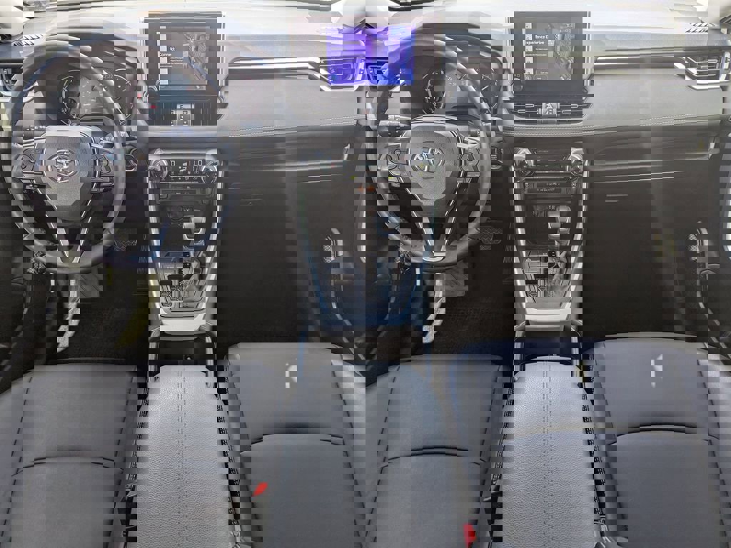 Used 2023 Toyota RAV4 XLE Premium image 11