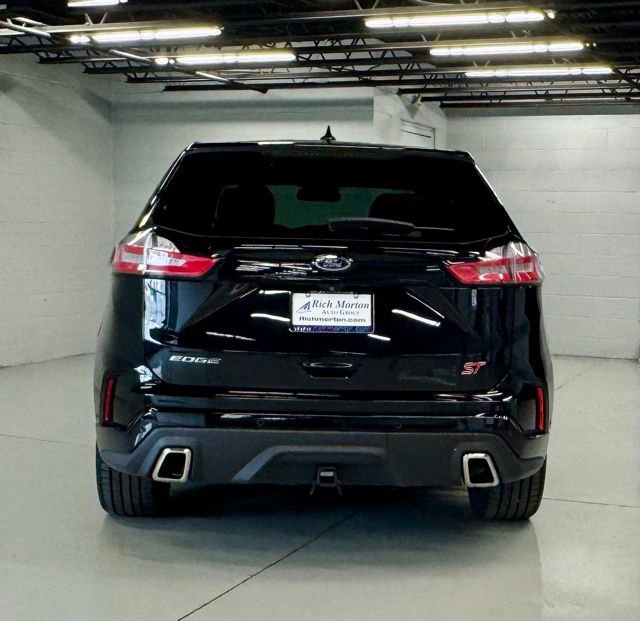 Used 2019 Ford Edge ST w/ Equipment Group 401A image 4