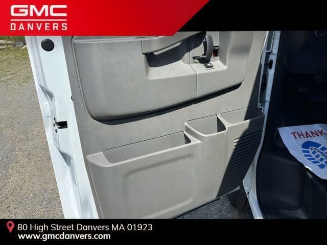 New 2025 GMC Savana 2500 w/ Driver Convenience Package RWD image 12