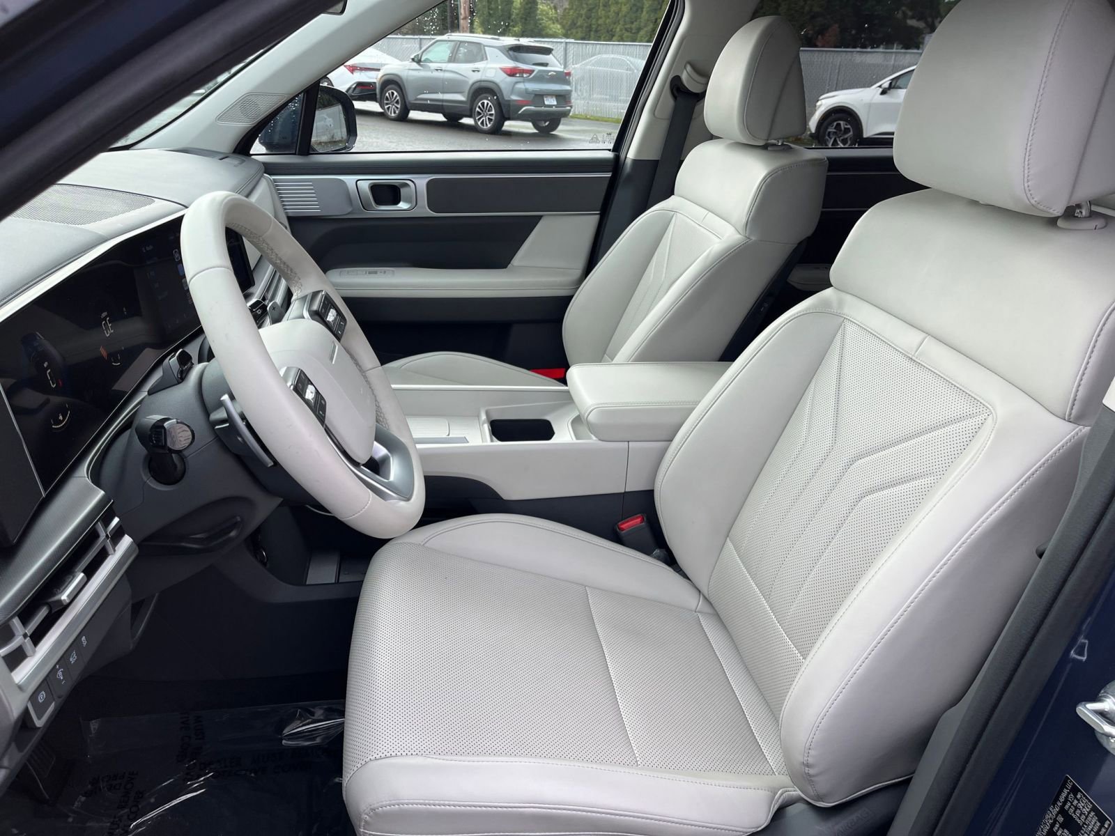 Used 2025 Hyundai Santa Fe SEL image 39