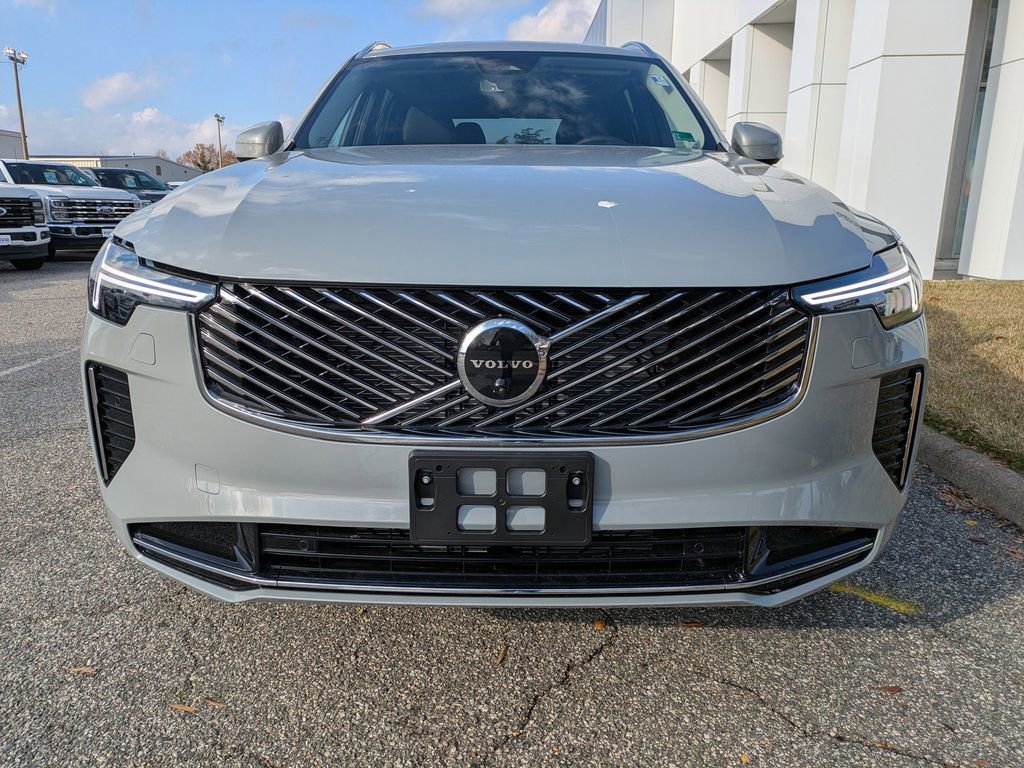 New 2026 Volvo XC90 B6 Plus w/ Protection Package Premier image 9