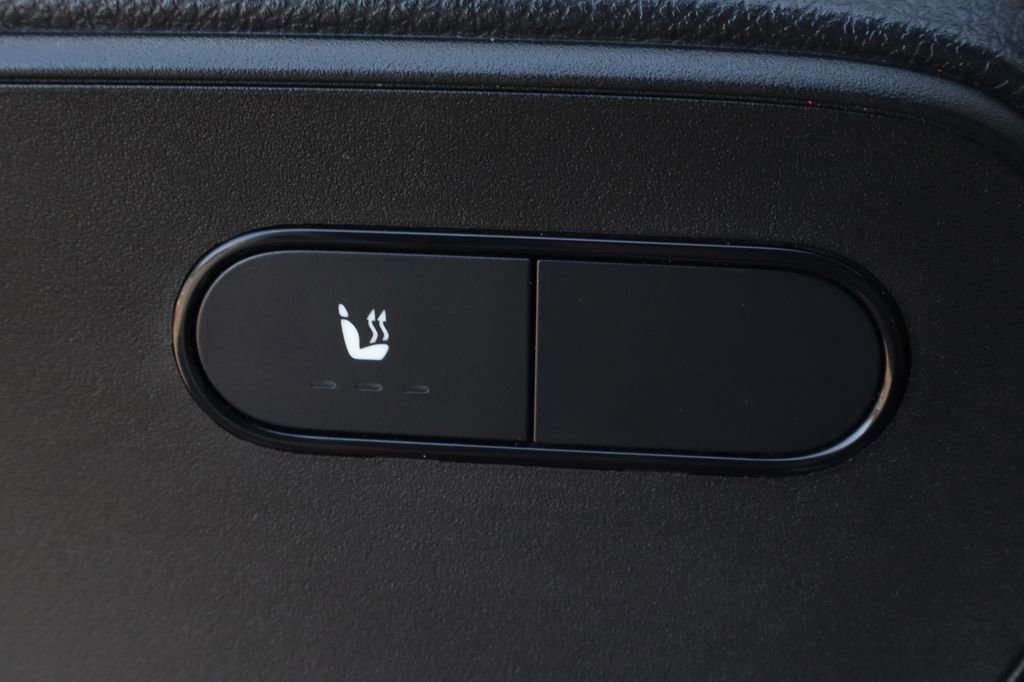 Used 2024 Mercedes-Benz Sprinter 2500 w/ Acoustic Package image 22