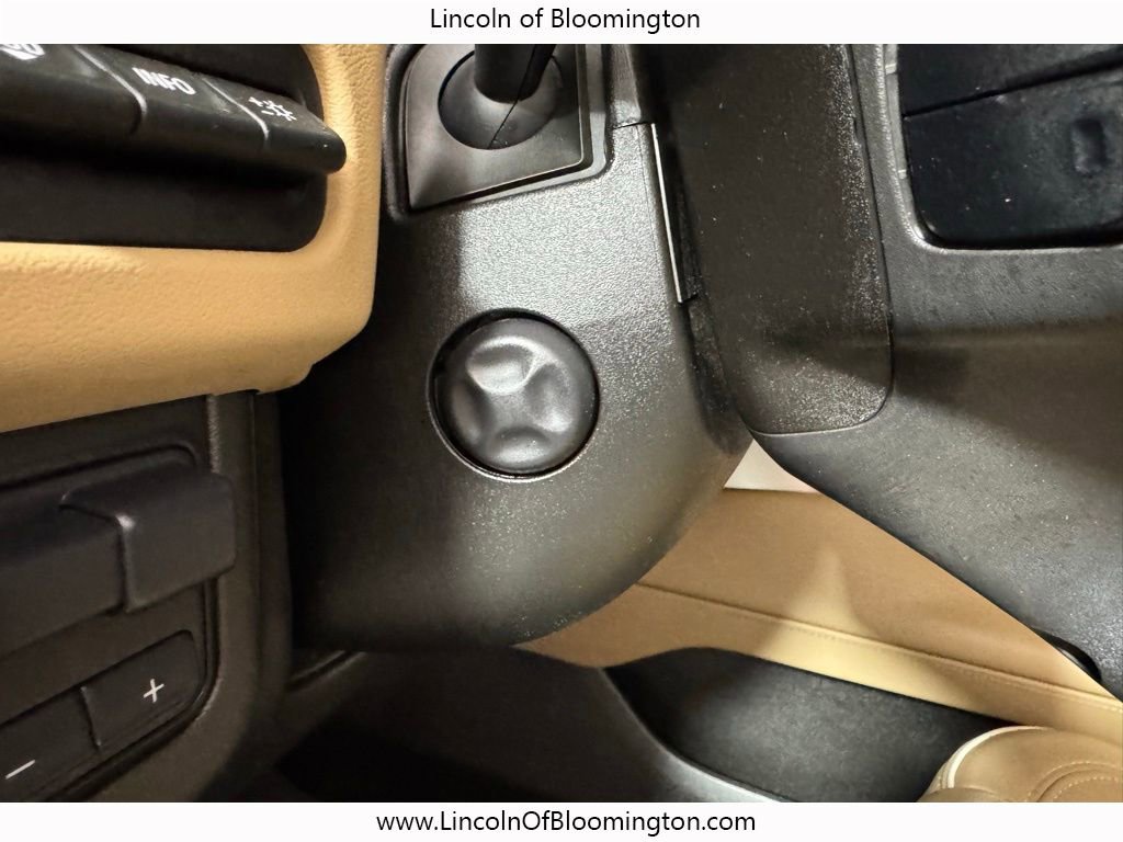 Used 2021 Chevrolet Suburban Premier w/ Premium Package image 37