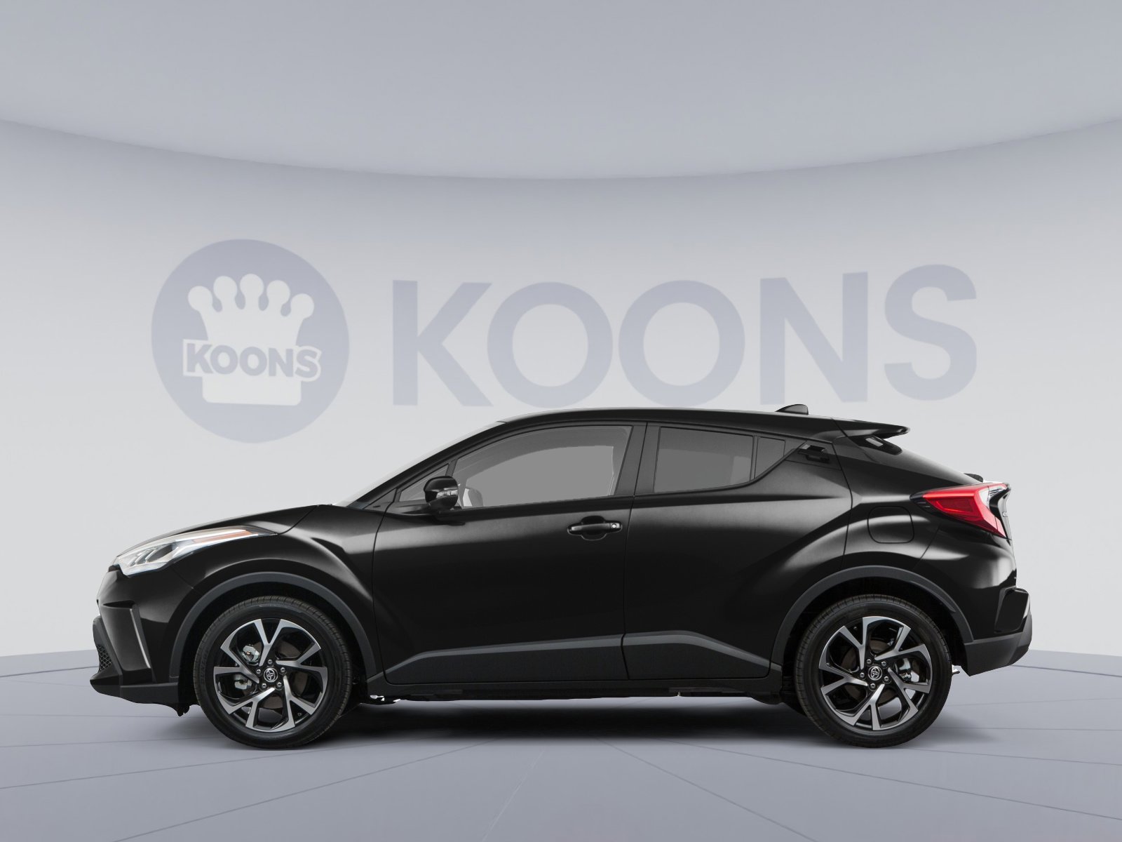 Used 2020 Toyota C-HR XLE FWD image 2