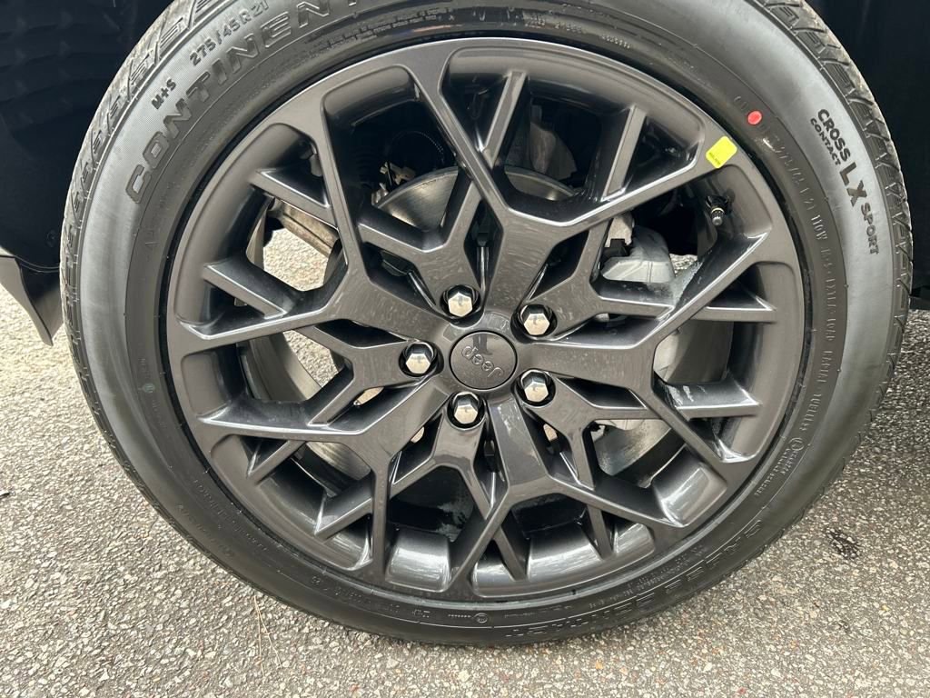 New 2025 Jeep Grand Cherokee Summit w/ Adv Protech Group IV image 11