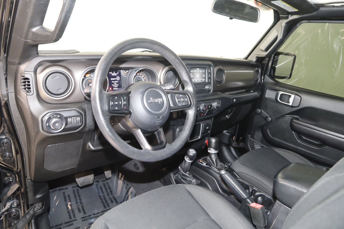 Used 2018 Jeep Wrangler Unlimited Sport AWD/4WD image 24