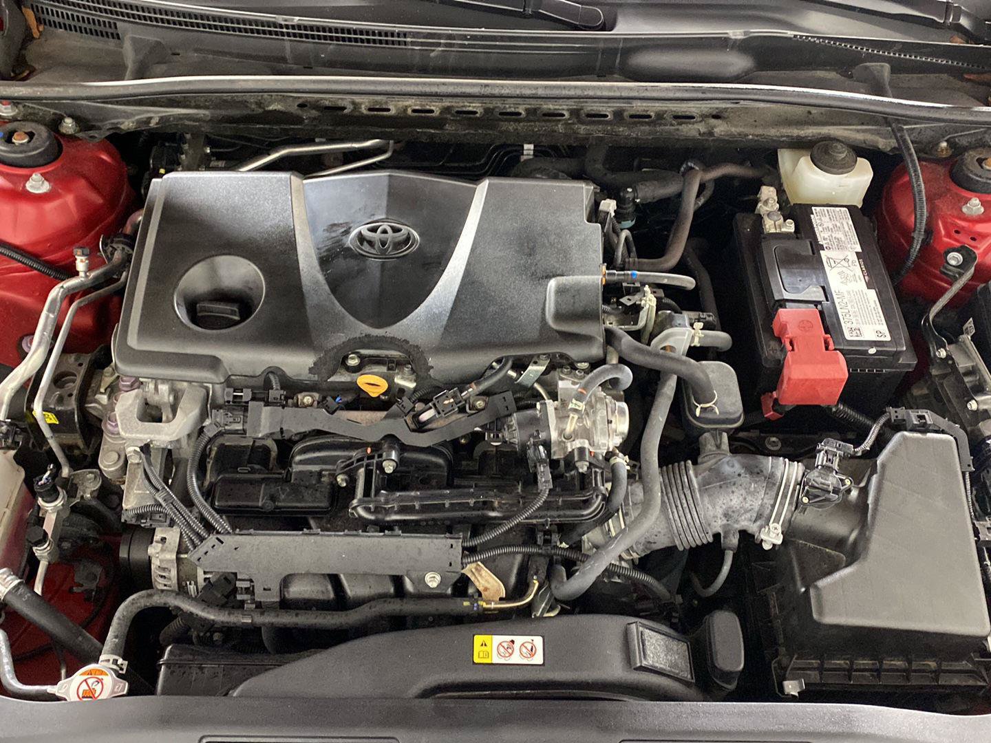 Used 2023 Toyota Camry SE w/ Cold Weather Package FWD image 9