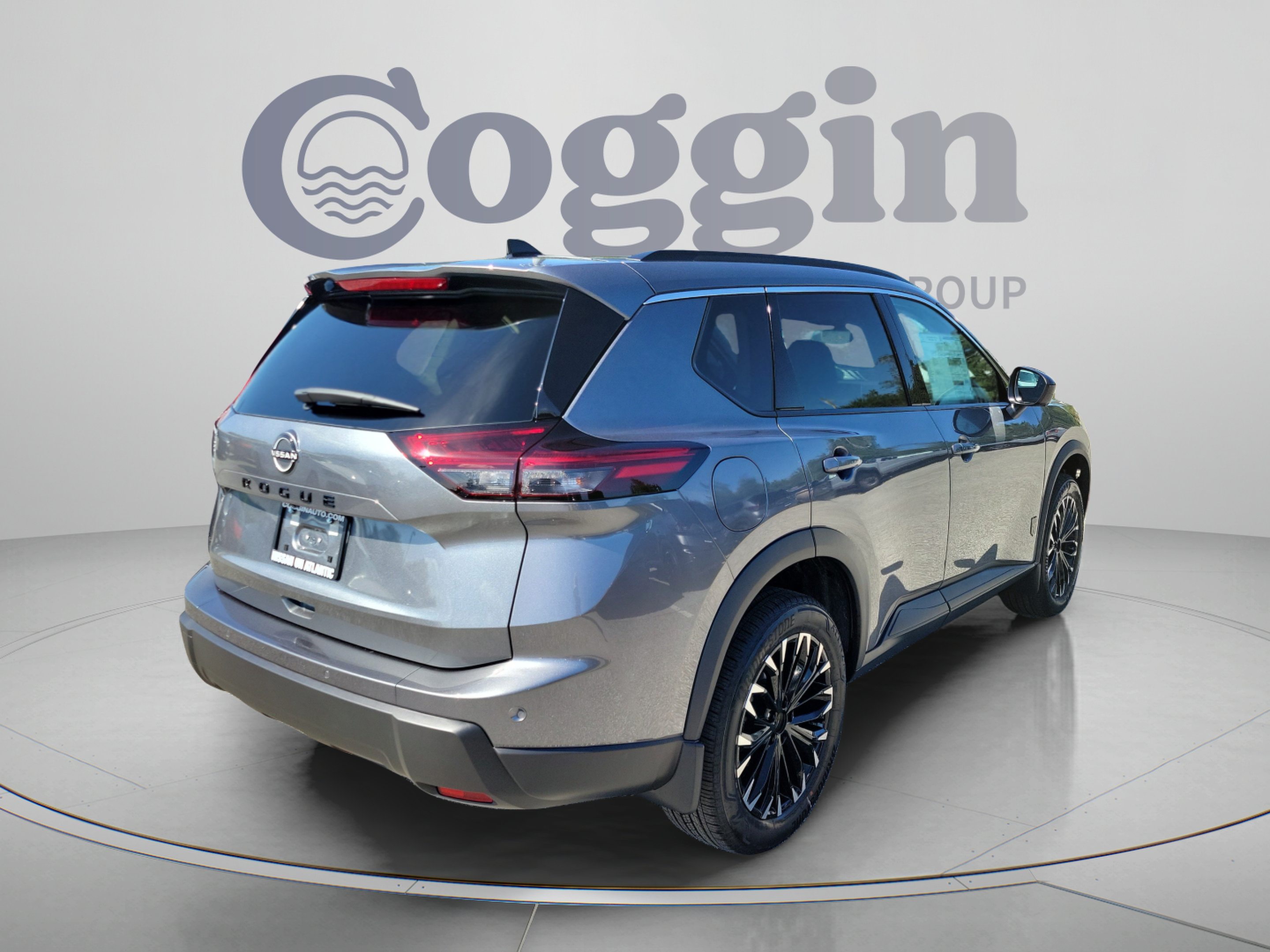 New 2026 Nissan Rogue Dark Armor FWD image 5