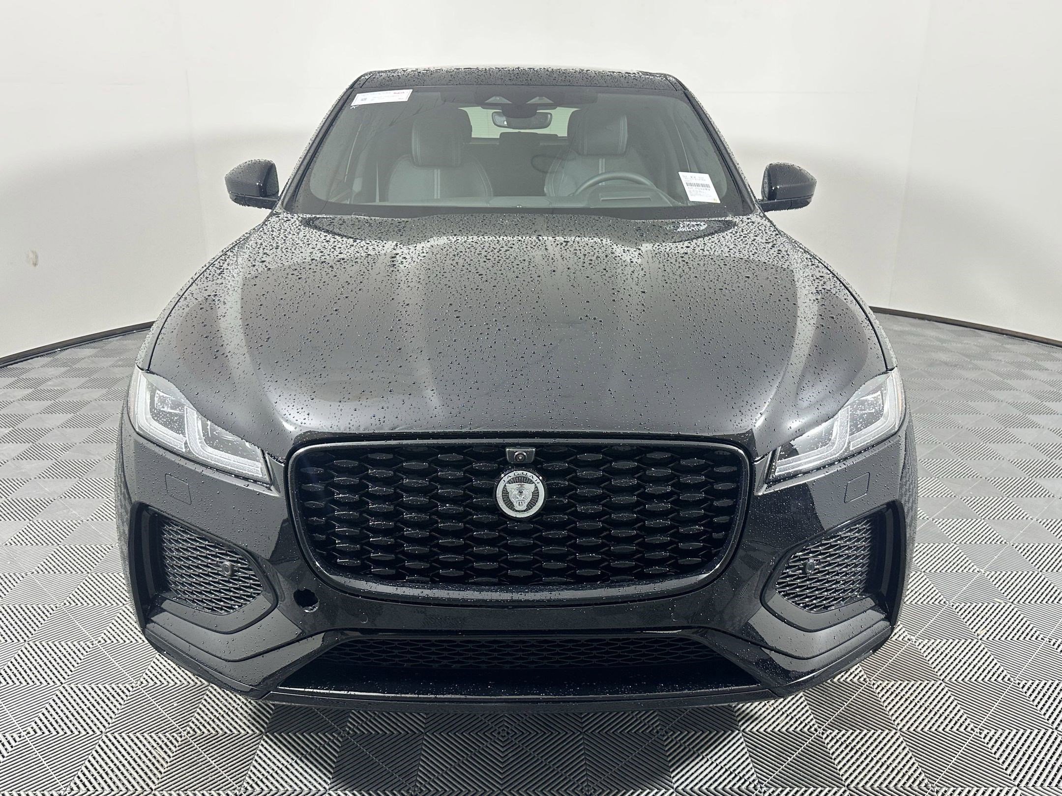 Used 2026 Jaguar F-PACE R-Dynamic S image 5