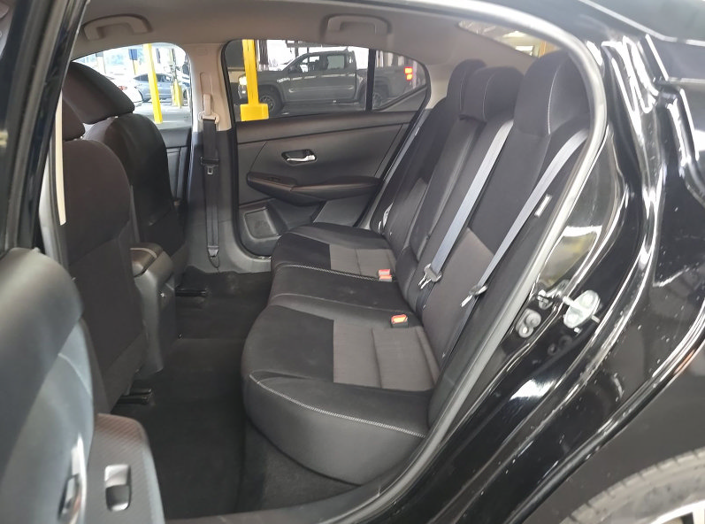 Used 2020 Nissan Sentra SV FWD image 6