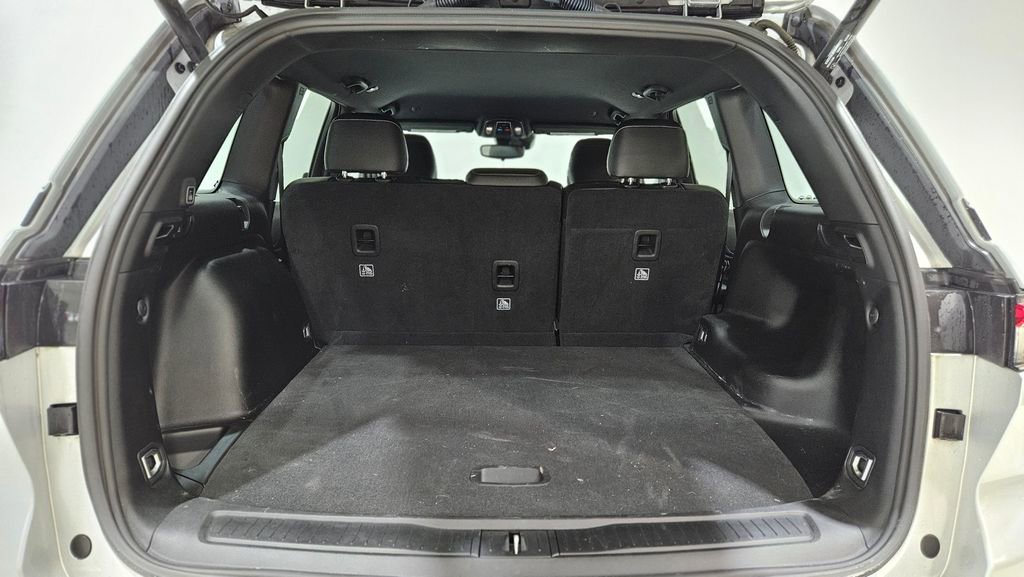 Used 2023 Jeep Grand Cherokee Altitude image 19