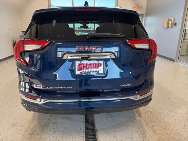 Used 2023 GMC Terrain Denali image 8