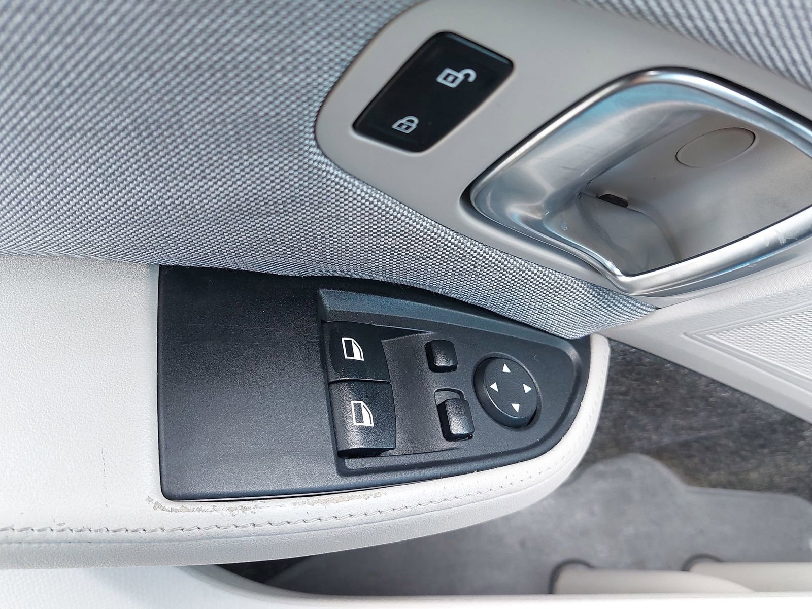 Used 2014 BMW i3 image 25