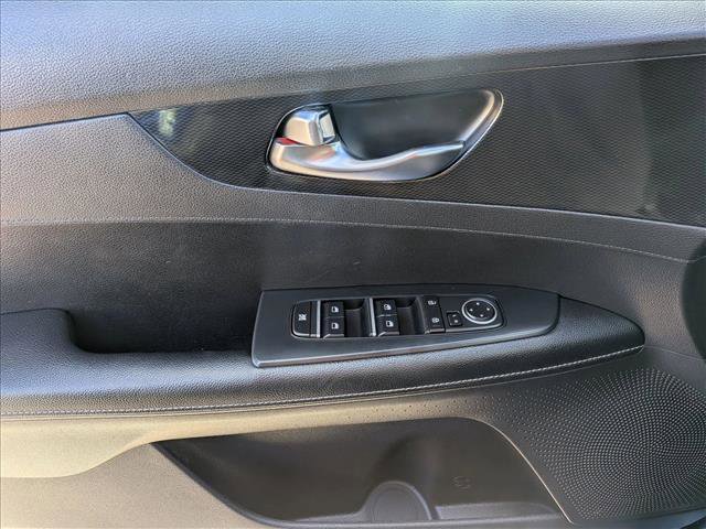Used 2021 Kia Forte GT-Line image 15