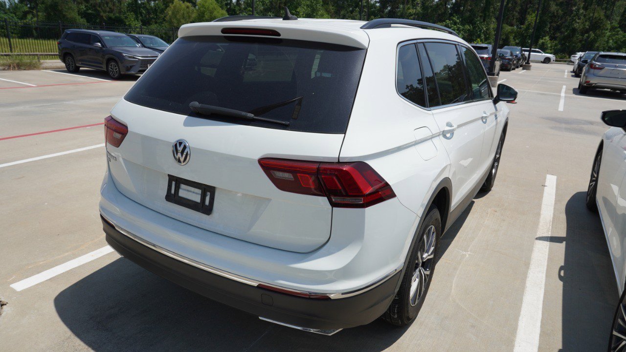 Used 2020 Volkswagen Tiguan SE FWD image 6