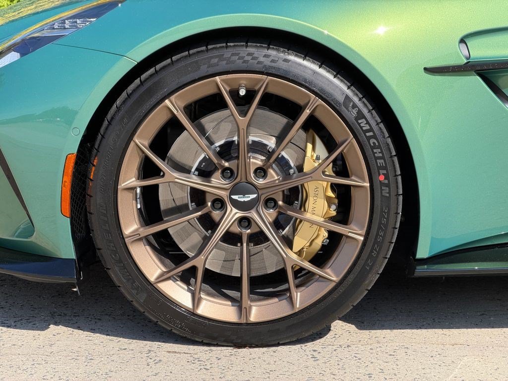 New 2026 Aston Martin V8 Vantage S RWD image 5