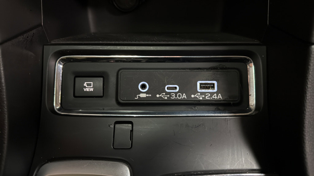 Certified 2023 Subaru Ascent Limited w/ Technology Package image 33