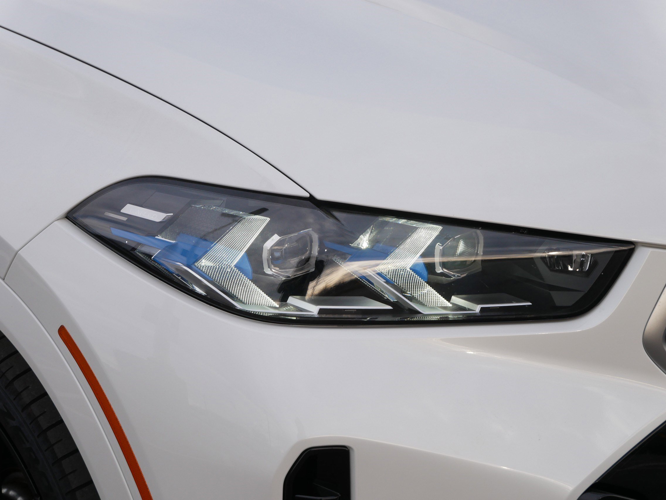 Certified 2025 BMW X6 M60i w/ Parking Assistance Package image 16