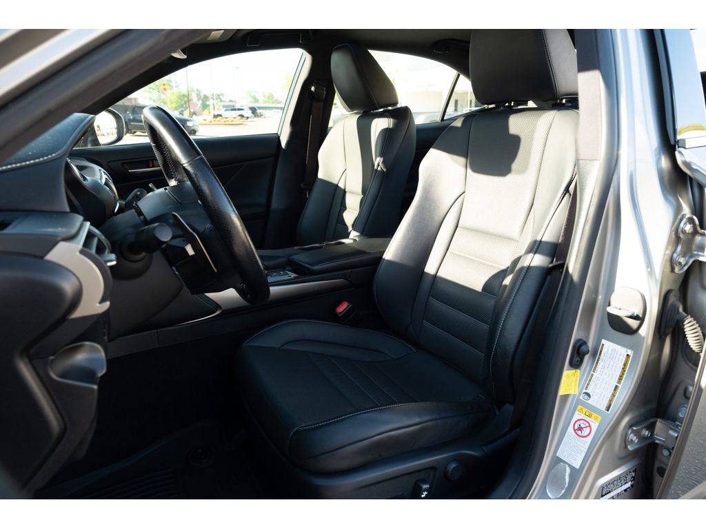 Used 2017 Lexus IS 350 F Sport w/ F Sport Package image 12