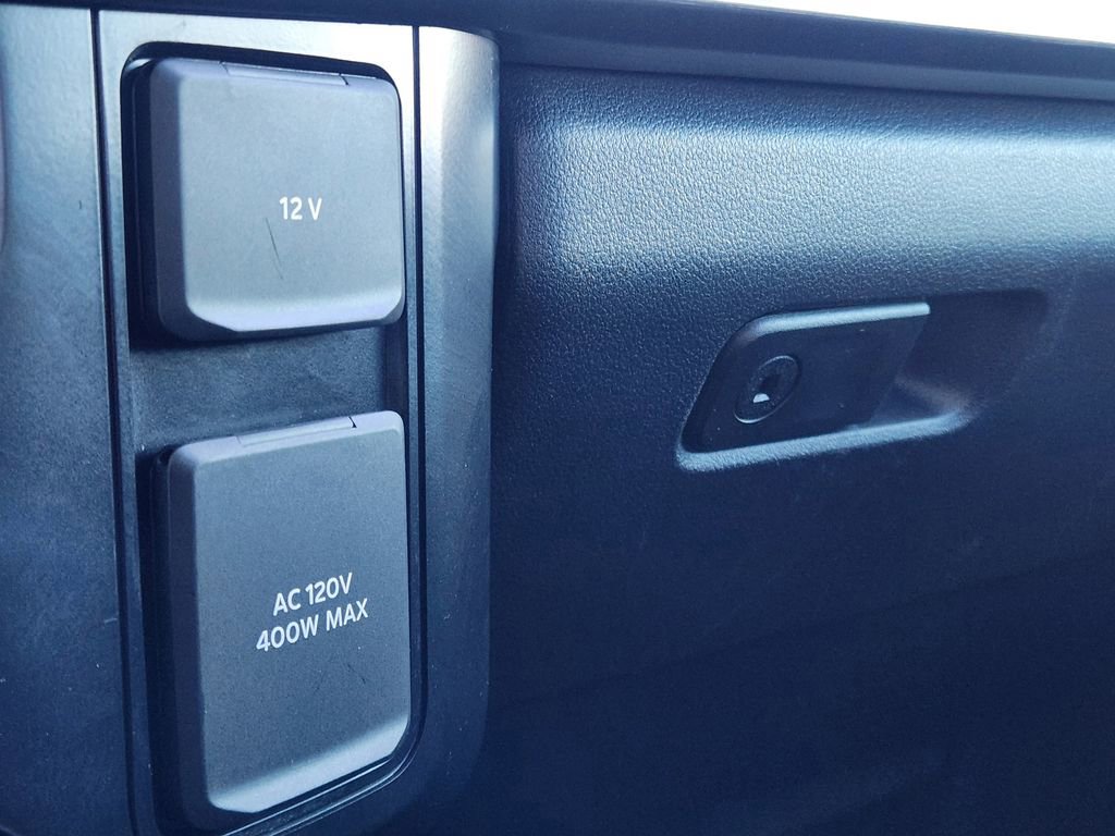 Certified 2024 Ford F250 Lariat image 27