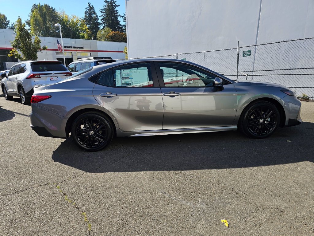 New 2026 Toyota Camry SE w/ Convenience Package AWD/4WD image 8