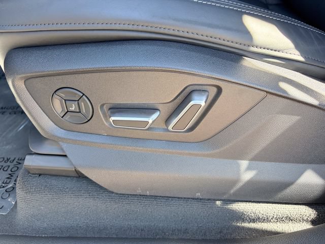 Used 2025 Audi Q8 Prestige AWD/4WD image 7