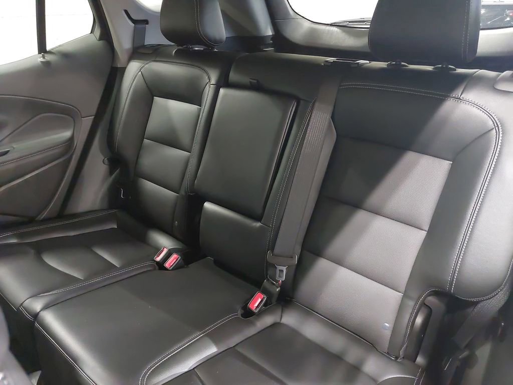 Used 2024 GMC Terrain SLT w/ Infotainment Package II image 14