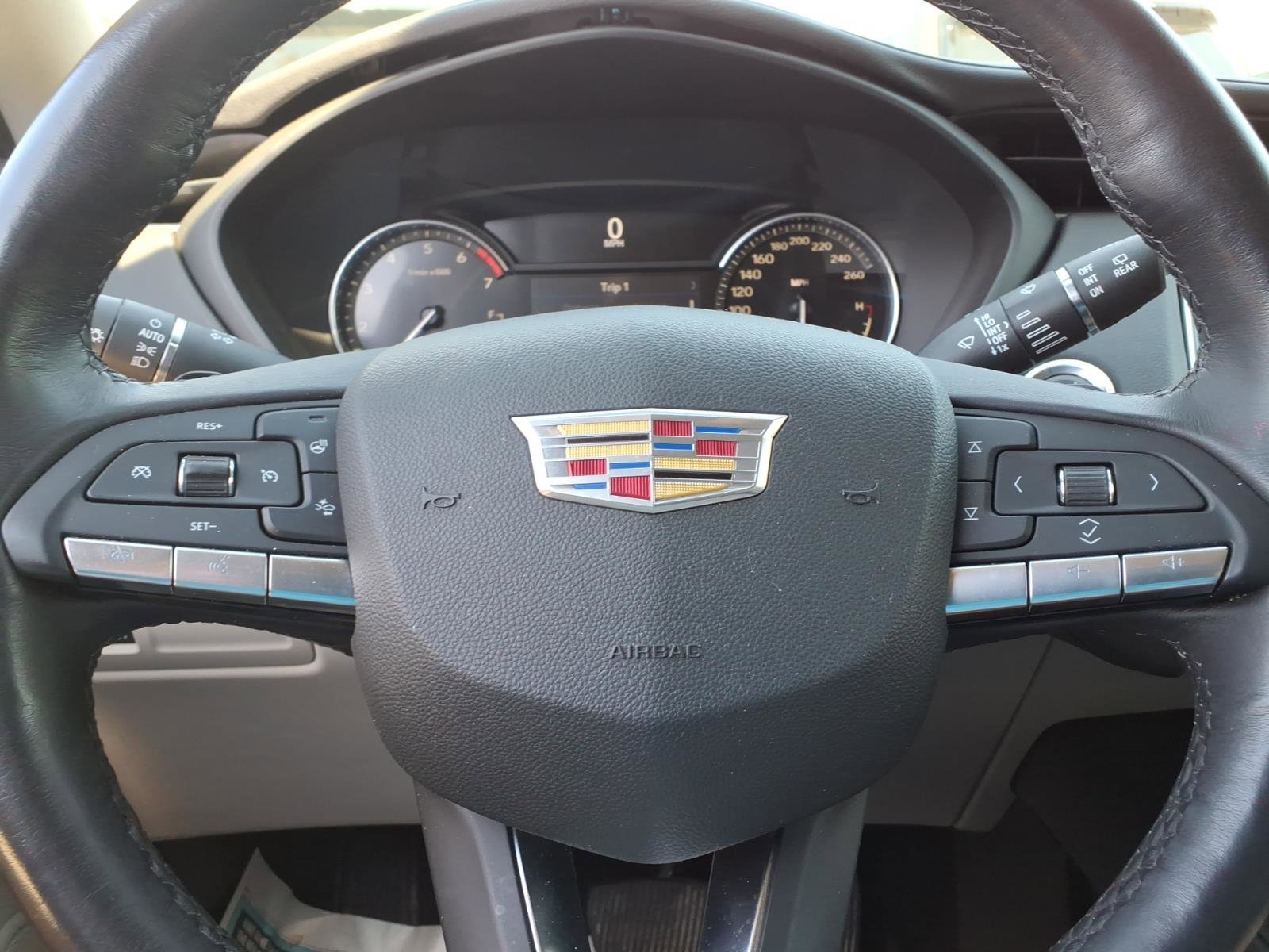 Used 2023 Cadillac XT4 Luxury w/ LPO, ONYX Package AWD/4WD image 13