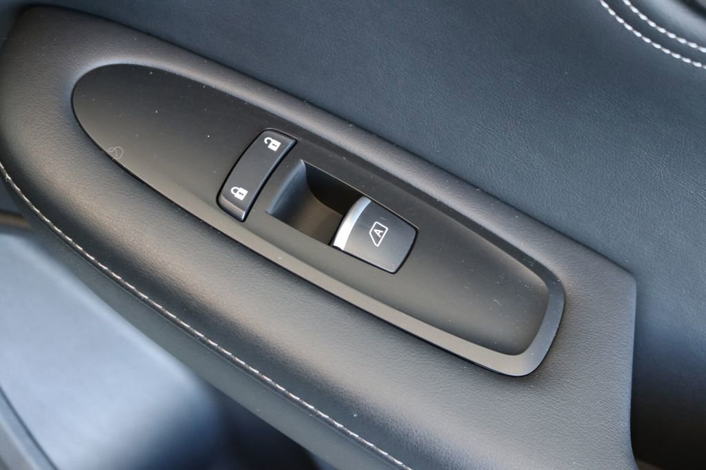 Certified 2025 INFINITI QX55 Luxe w/ Cargo Package image 10