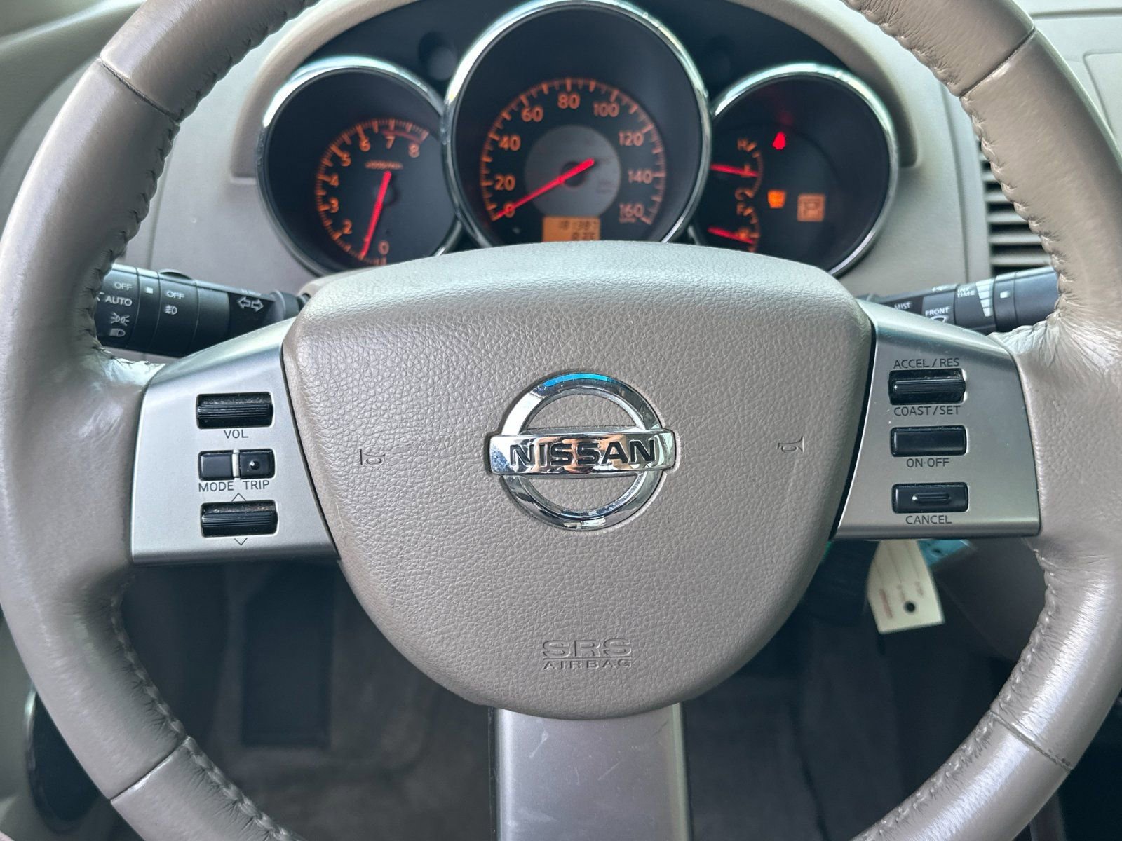 Used 2006 Nissan Altima 3.5 SE w/ (X01) Leather Pkg FWD image 18