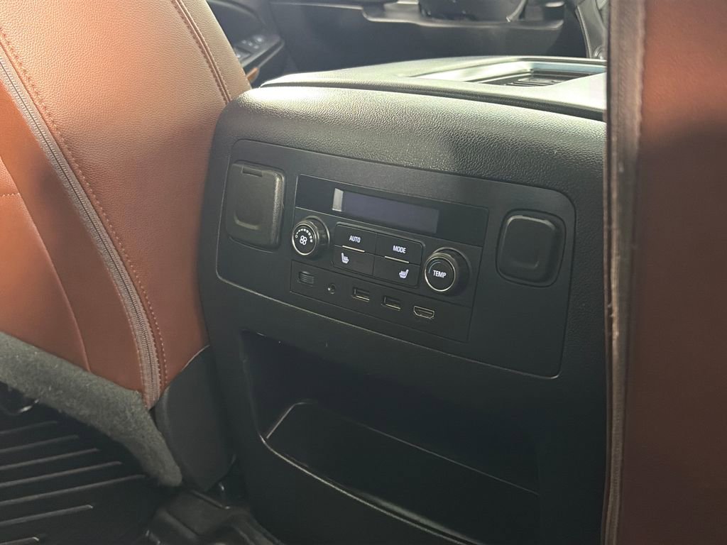 Used 2019 Chevrolet Tahoe Premier w/ Premier Plus Edition AWD/4WD image 31