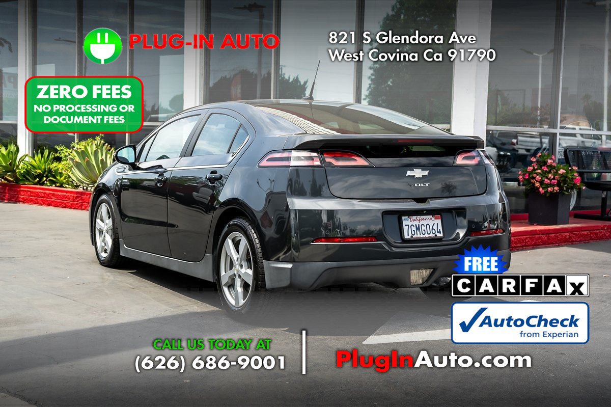 Used 2014 Chevrolet Volt Premium w/ Premium Trim Package FWD image 2