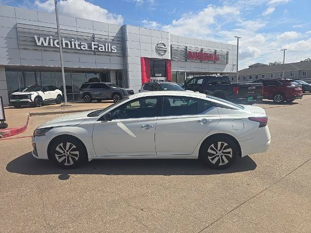 Certified 2025 Nissan Altima 2.5 S FWD image 2