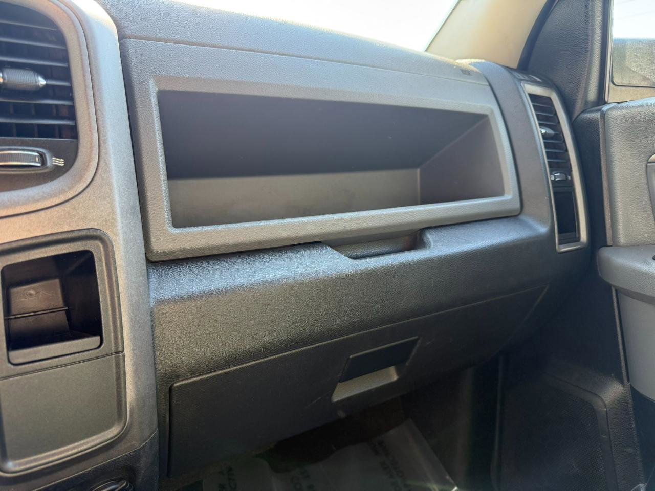 Used 2017 RAM 2500 Tradesman w/ Power & Remote Entry Group image 32