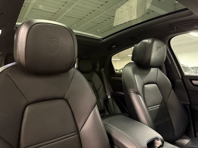 Certified 2023 Porsche Cayenne S image 28