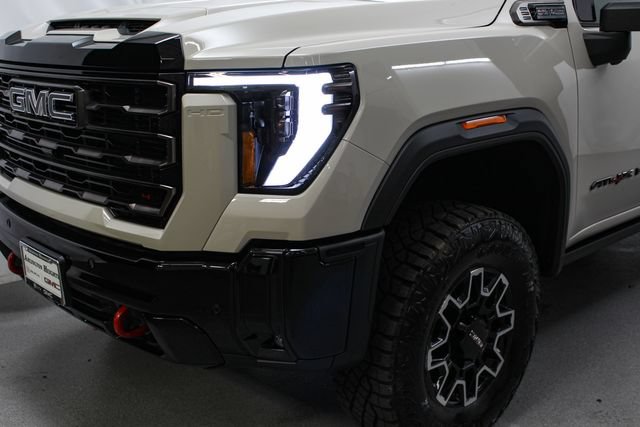 New 2026 GMC Sierra 2500 AT4X w/ LPO, Black Badging Package AWD/4WD image 4